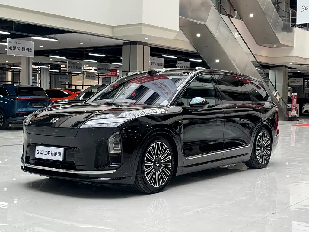 NIO ES8 2025