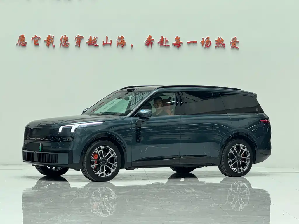 Lynk & Co 领克900 2025
