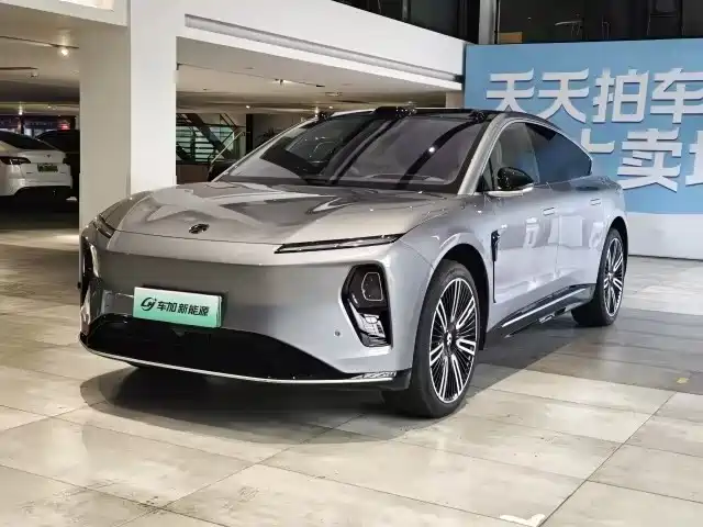 NIO ET9 2025