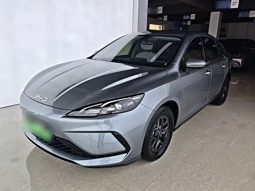 BYD Seal 05 DM-i 2025