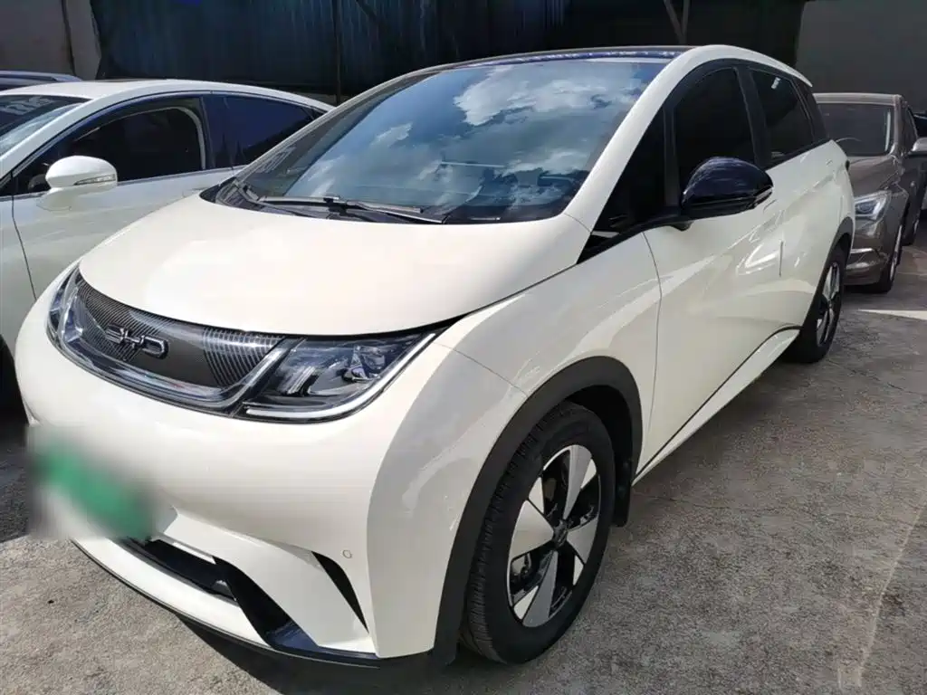 BYD Dolphin 2023