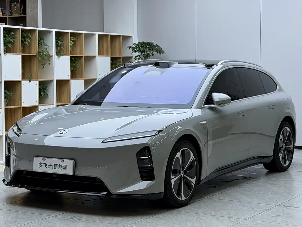 NIO ET5T 2025