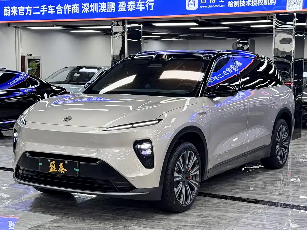 NIO ES8 2024