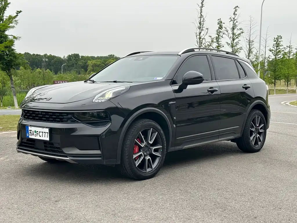 Lynk & Co 01 2022