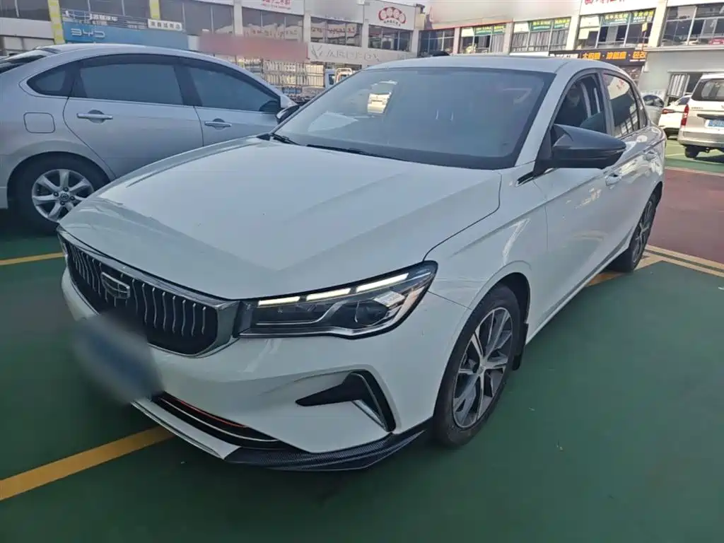 Geely Emgrand 2024