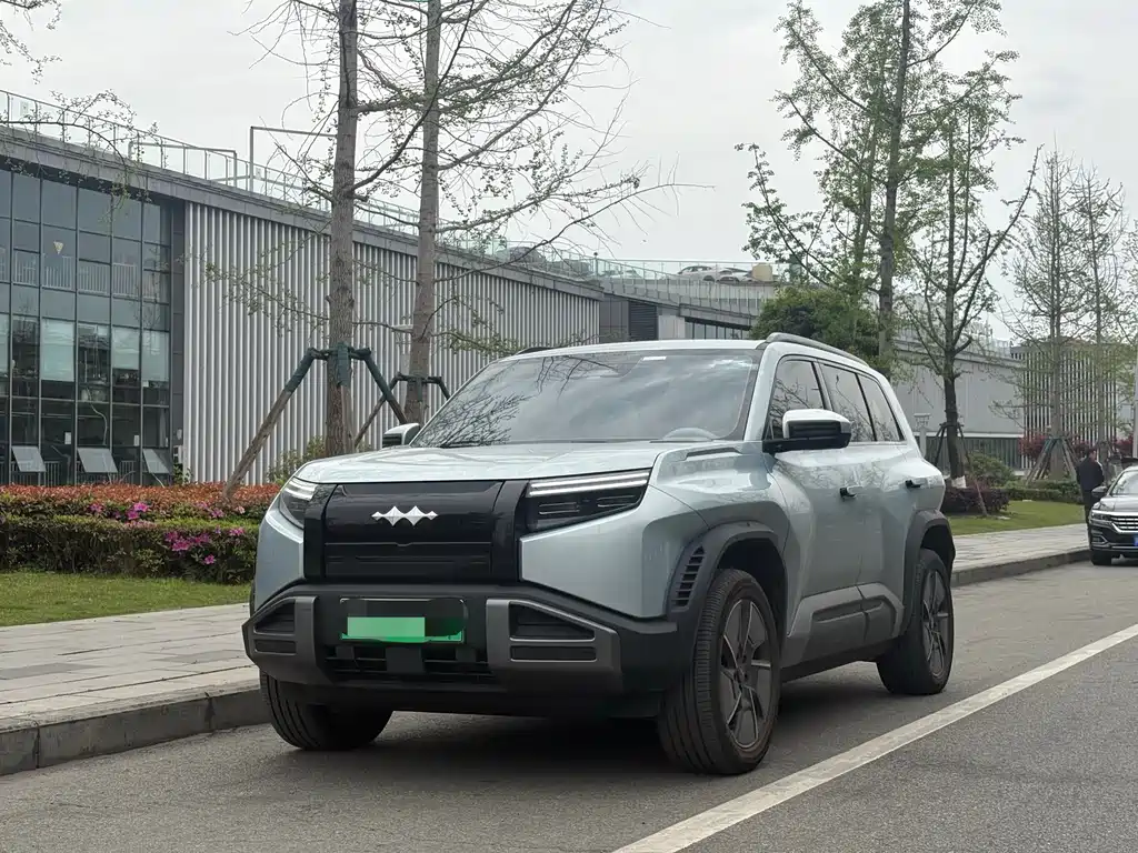 Fang Cheng Bao Titanium 3 2025