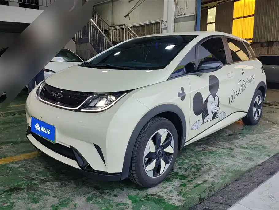 BYD Dolphin 2024