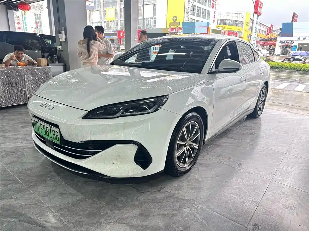 BYD 海豹06 2025