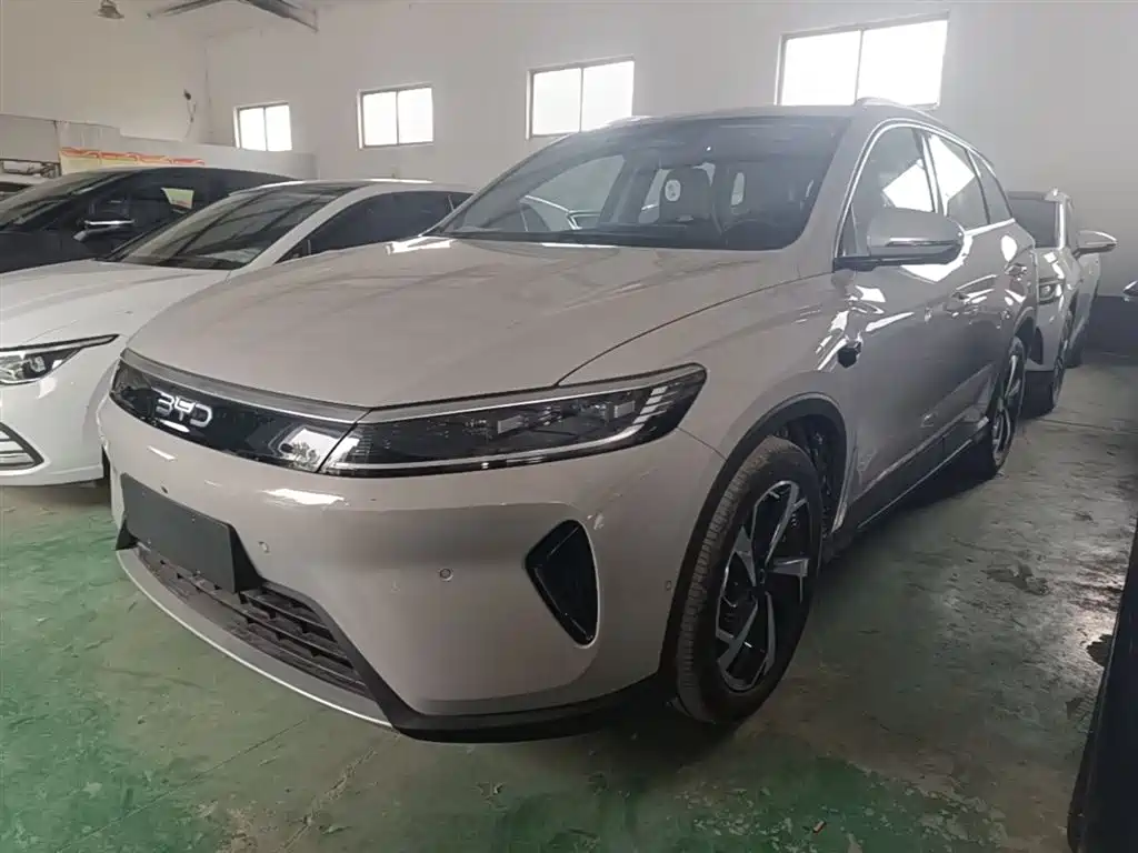 BYD Seal 05 DM-i 2025