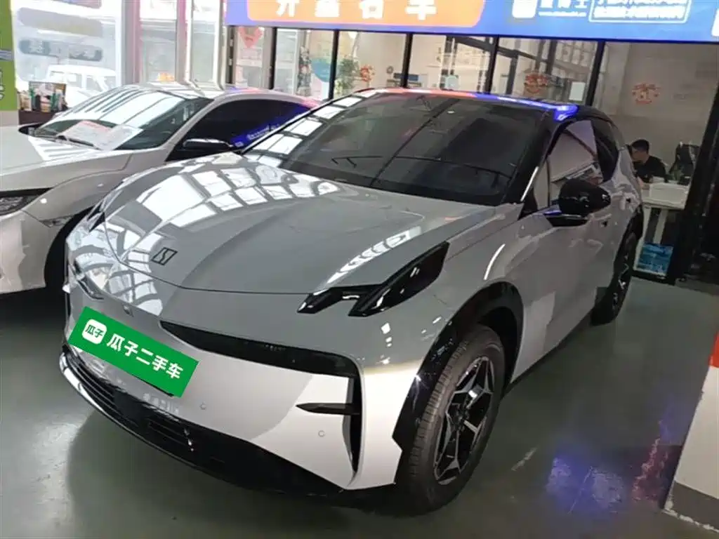 Zeekr X 2024