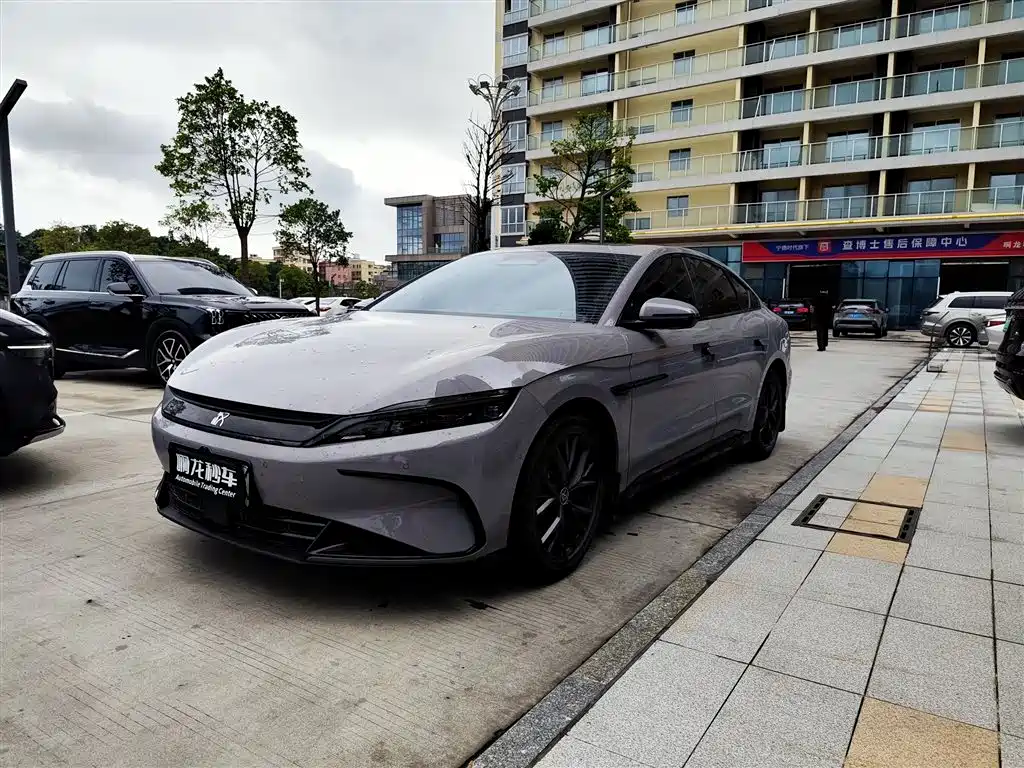 BYD Han 2025