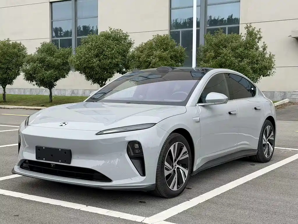 NIO ET5 2024