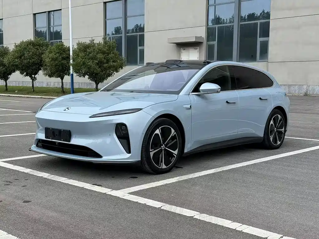 NIO ET5T 2024