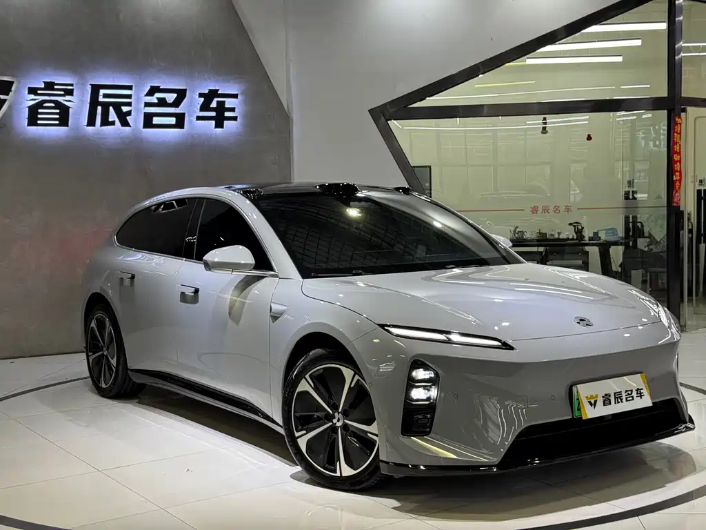 NIO ET5T 2025