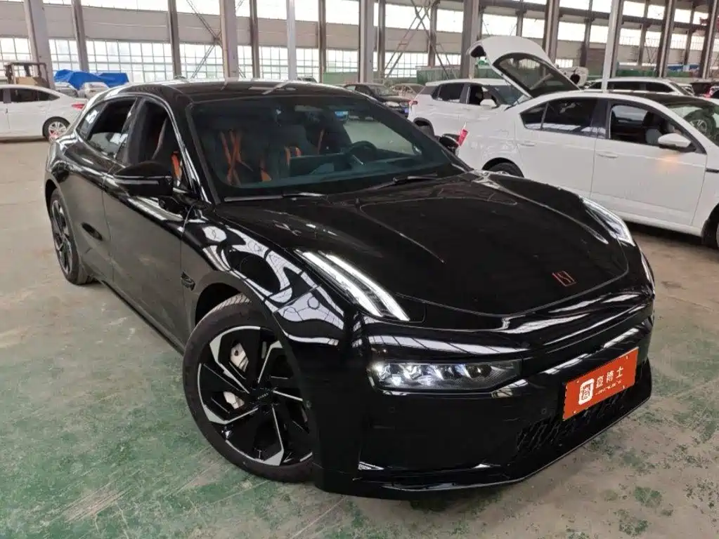 Zeekr 001 2024