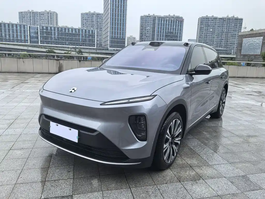 NIO ES8 2024