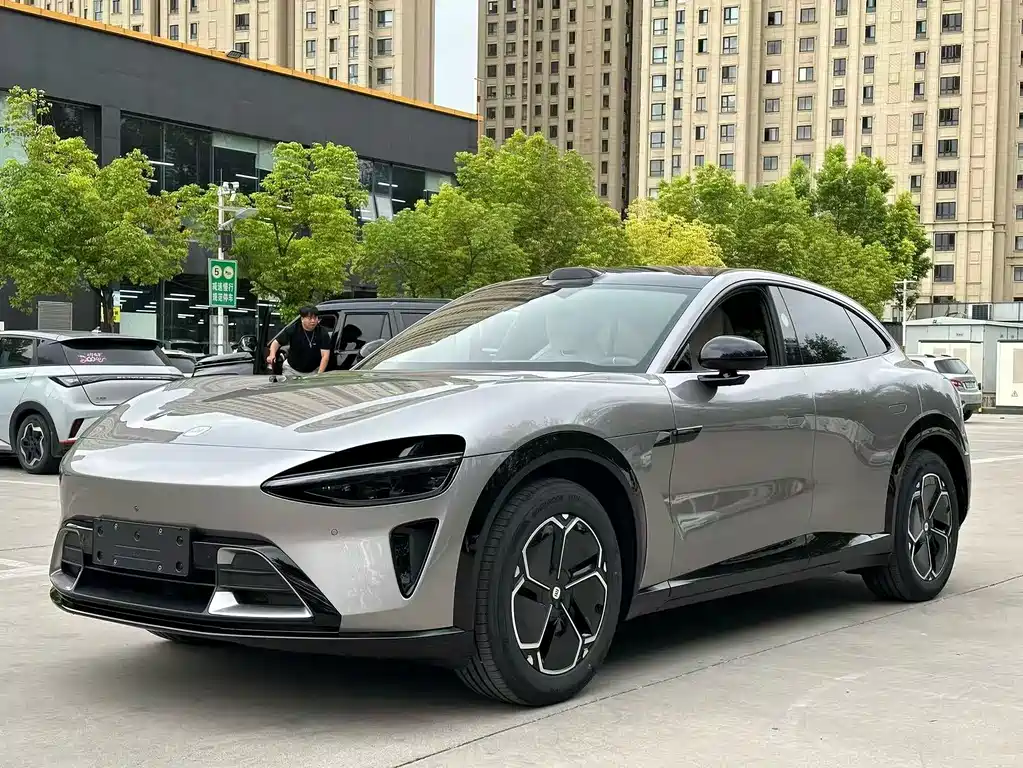 Xiaomi 小米YU7 2025