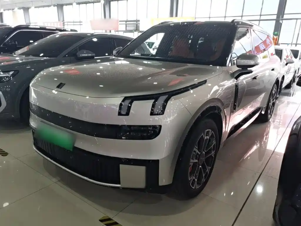 Lynk & Co 领克900 2025