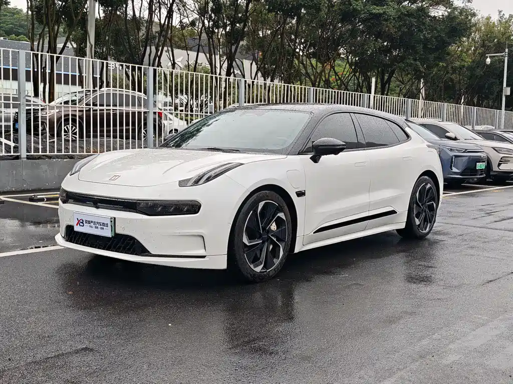 Zeekr 001 2023