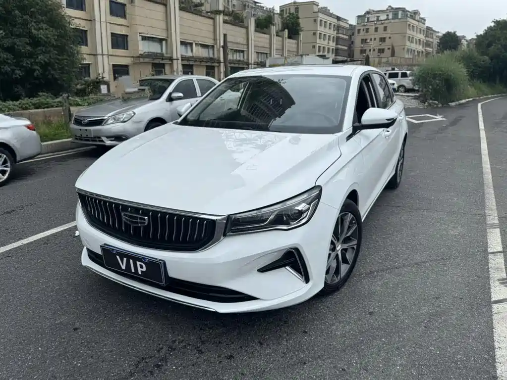 Geely Emgrand 2021
