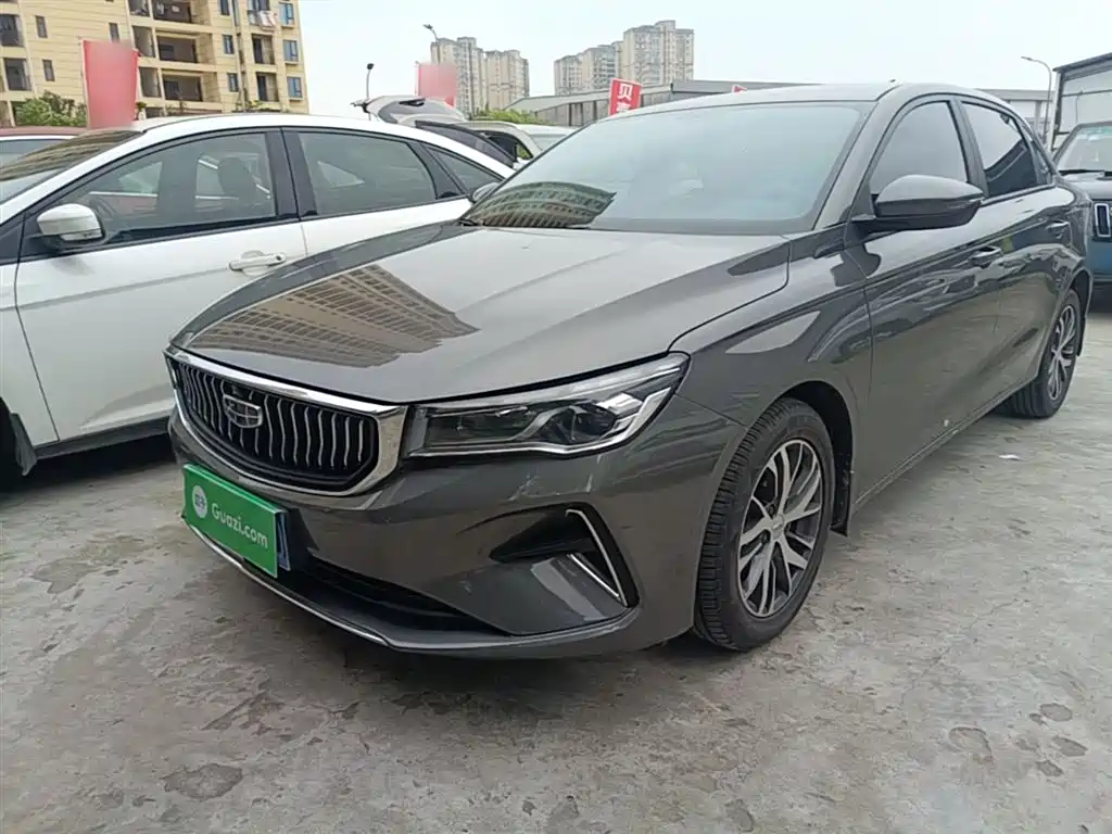 Geely Emgrand 2023