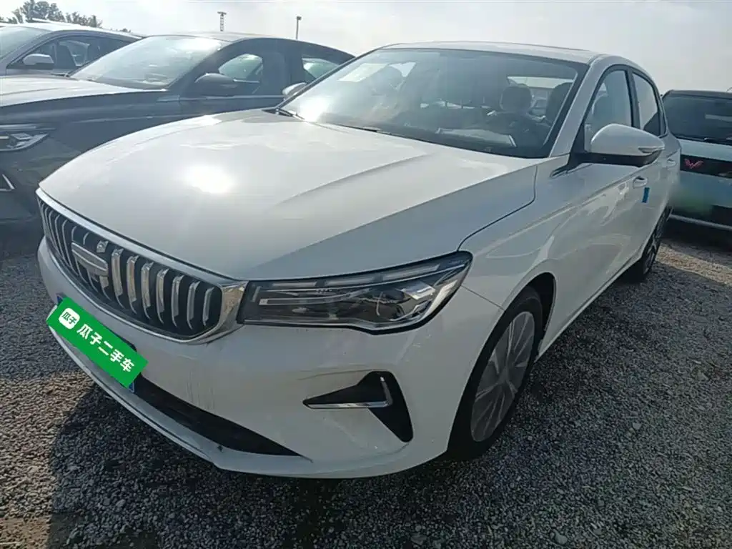 Geely Emgrand 2026