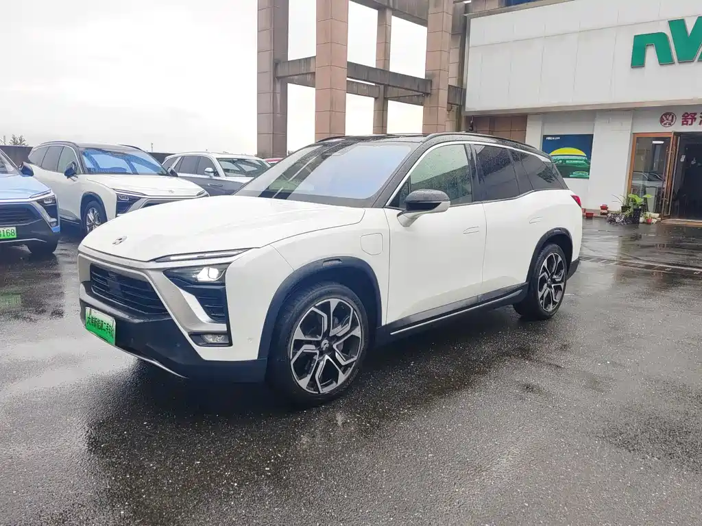 NIO ES8 2018