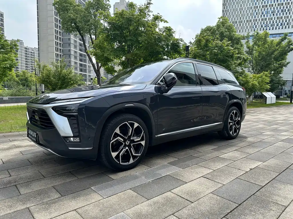 NIO ES8 2022