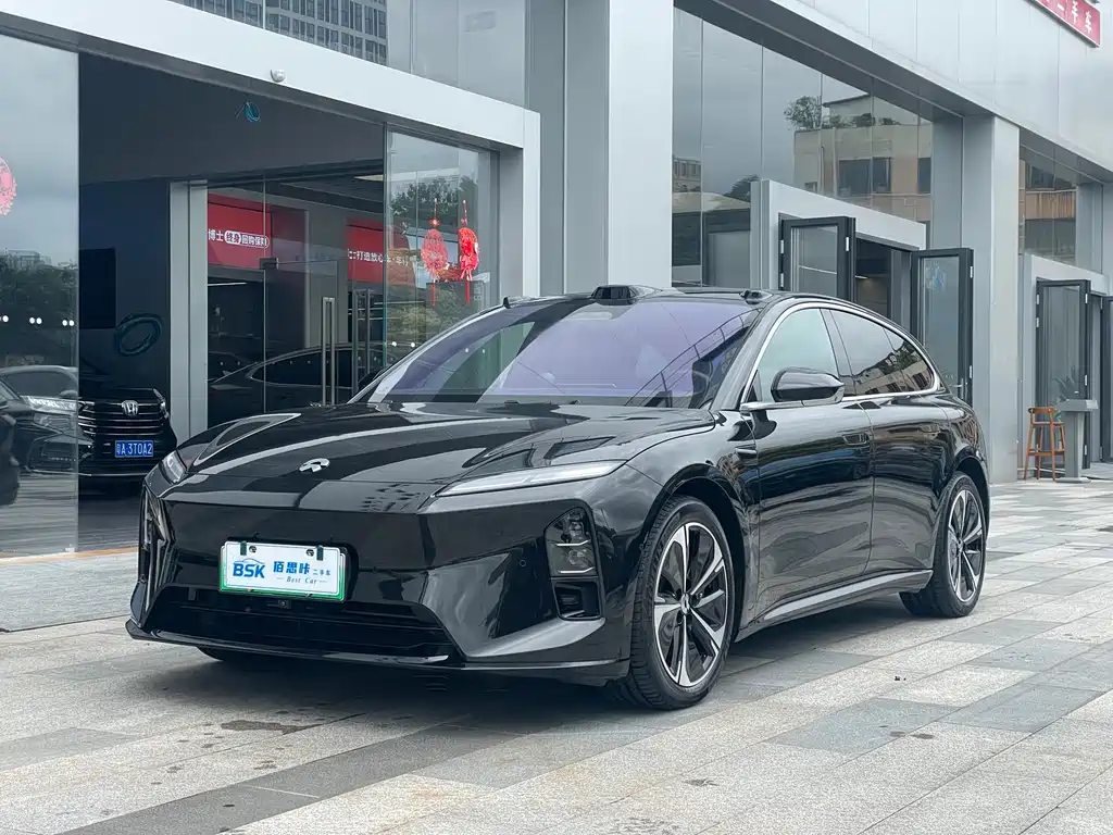 NIO ET5 2025