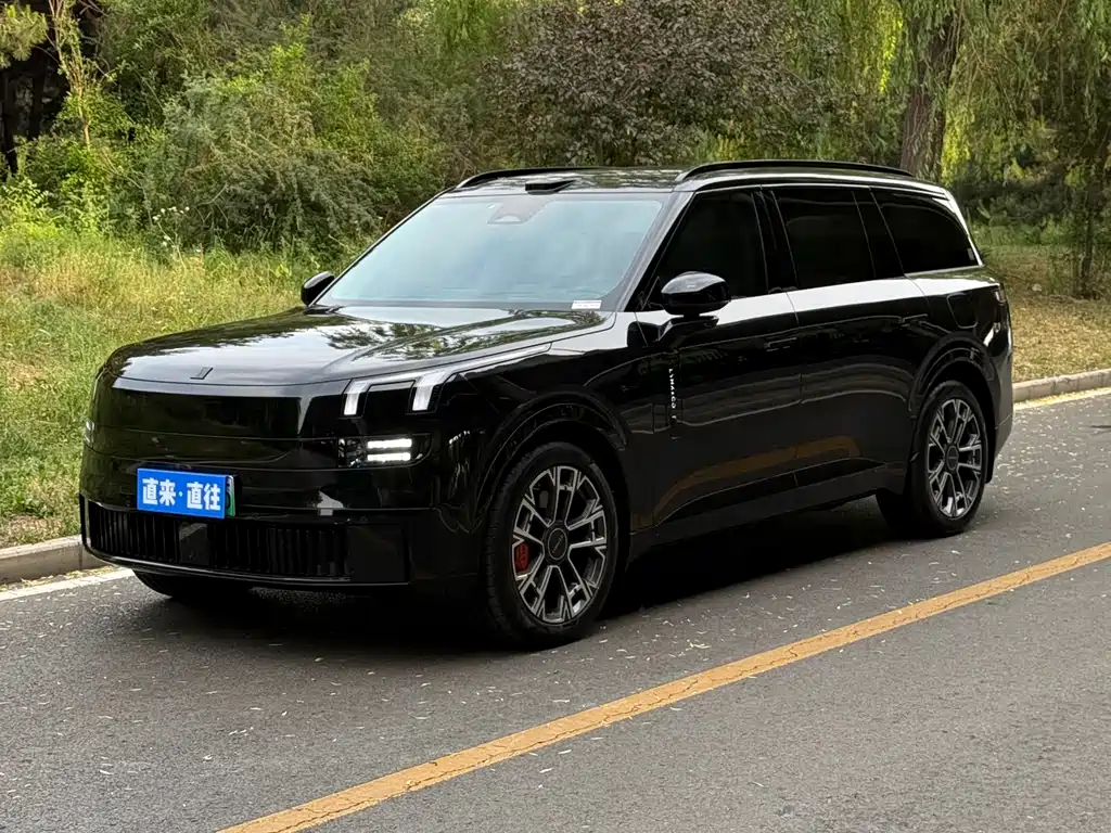 Lynk & Co 领克900 2025