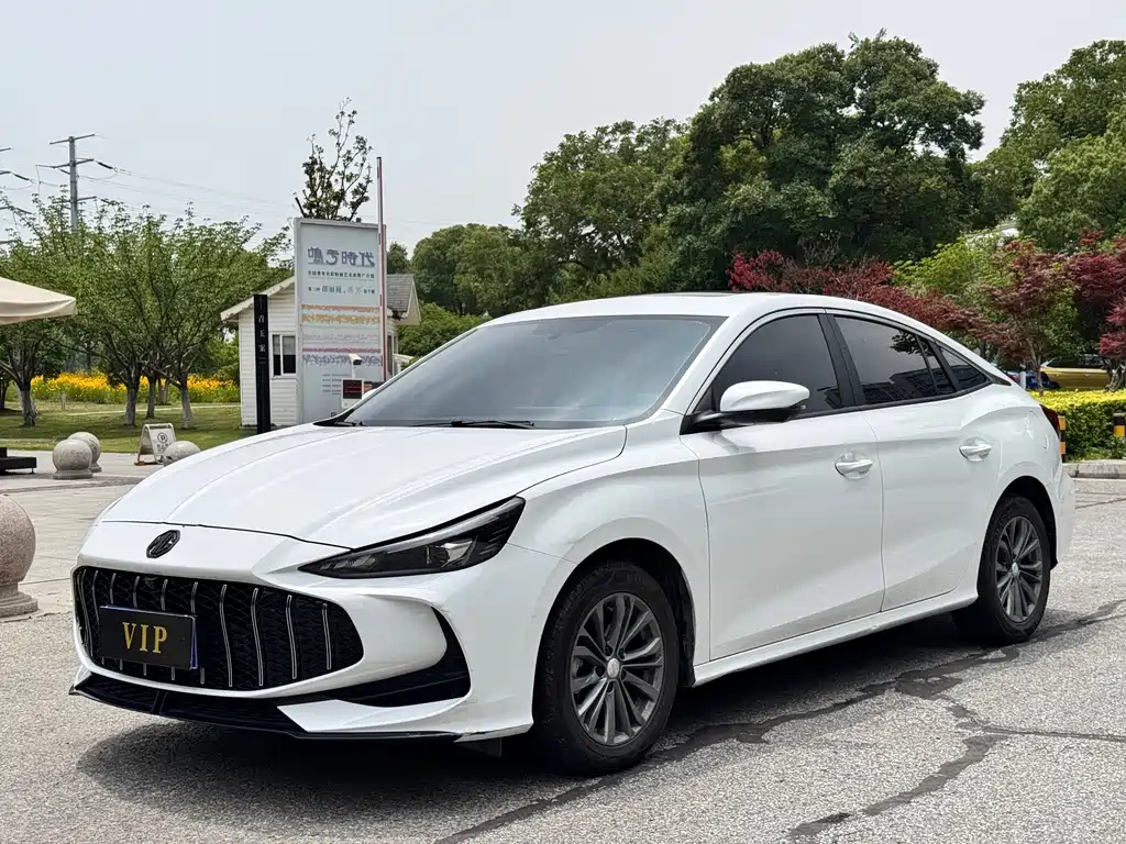 MG MG5 2025