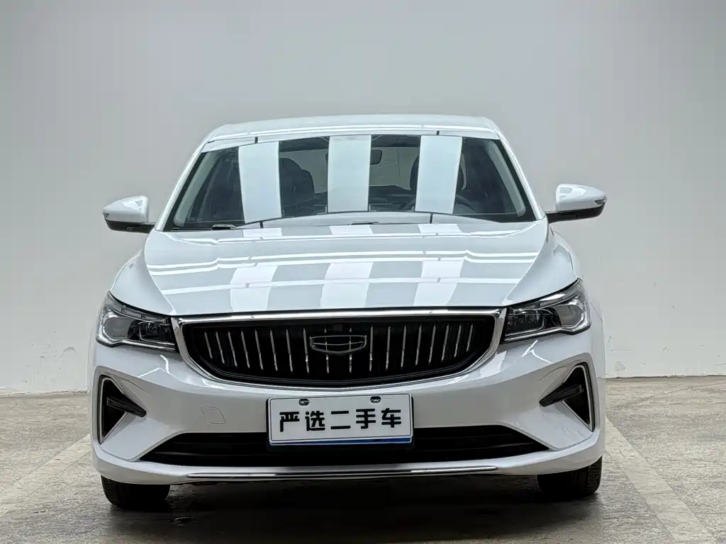 Geely Emgrand 2024