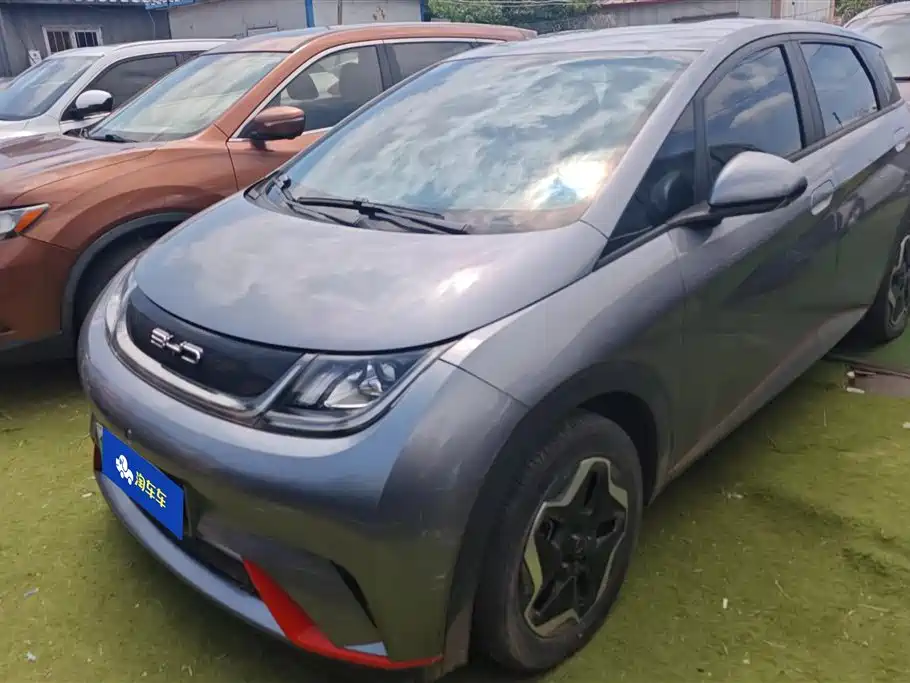 BYD Dolphin 2023