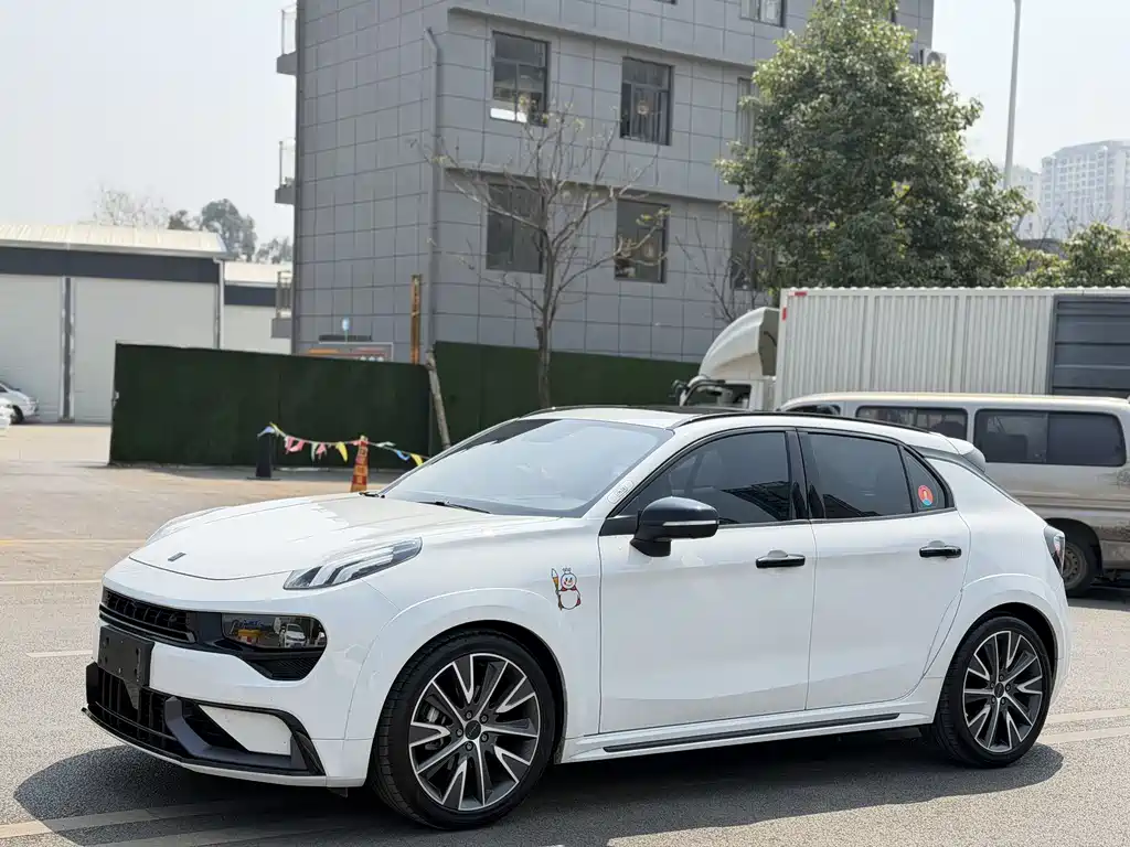 Lynk & Co 02 2023
