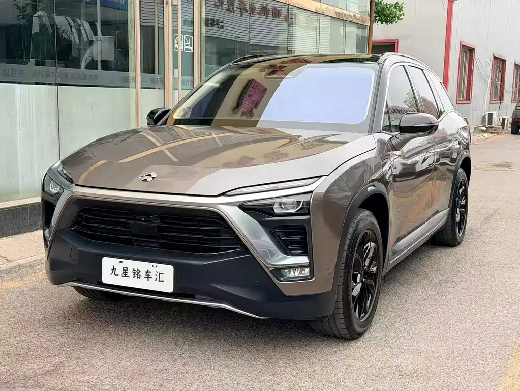 NIO ES8 2019