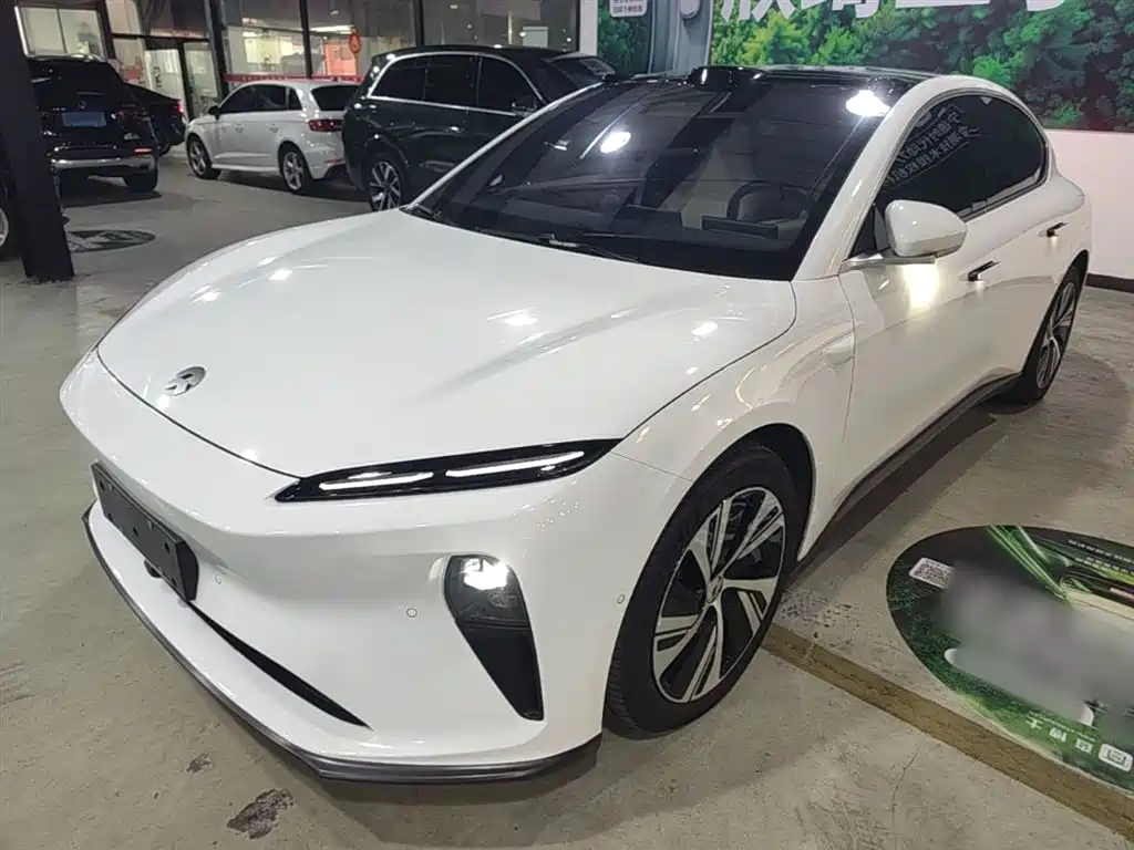 NIO ET5 2025