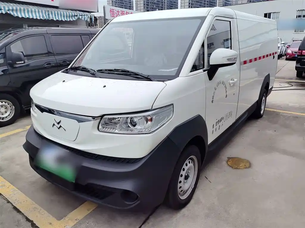 Geely 吉奥奥腾 2025