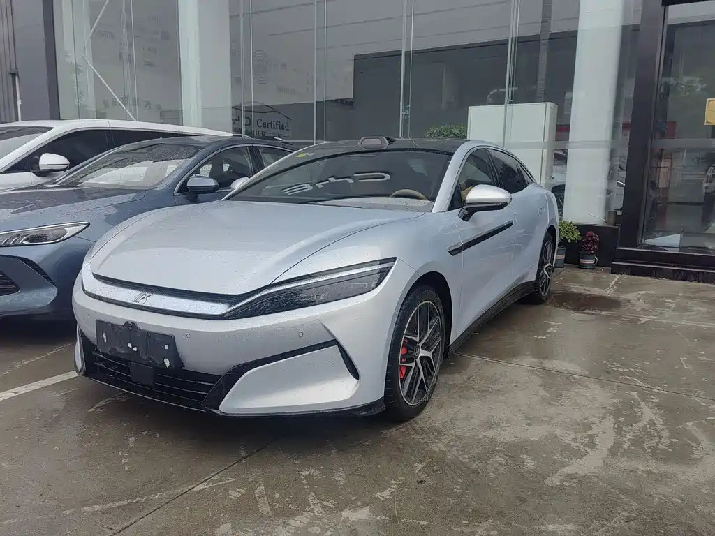 BYD 汉L 2025