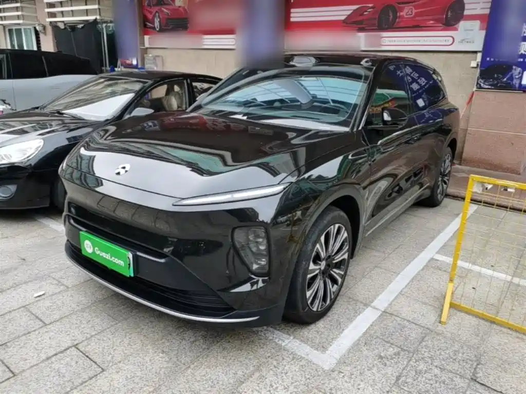 NIO ES8 2024