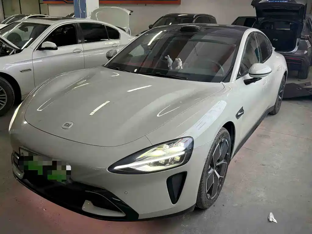 Xiaomi SU7 2025