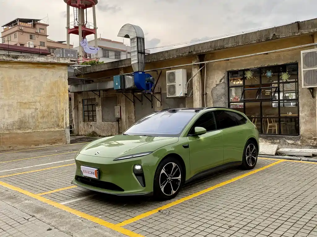 NIO ET5T 2023