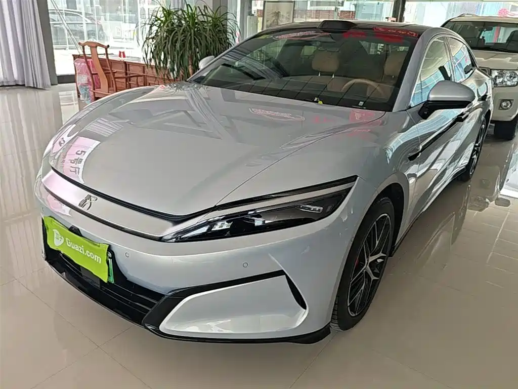 BYD 汉L 2025