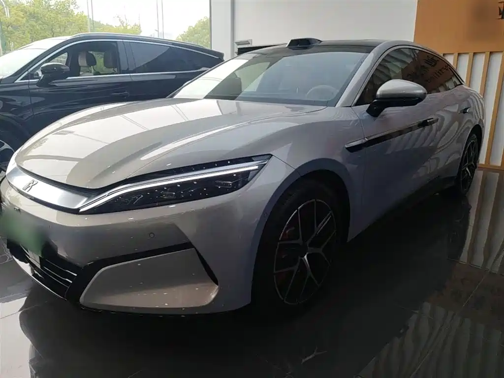 BYD 汉L 2025