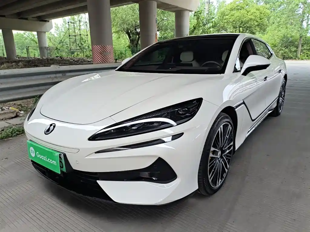 Denza Denza Z9GT 2025