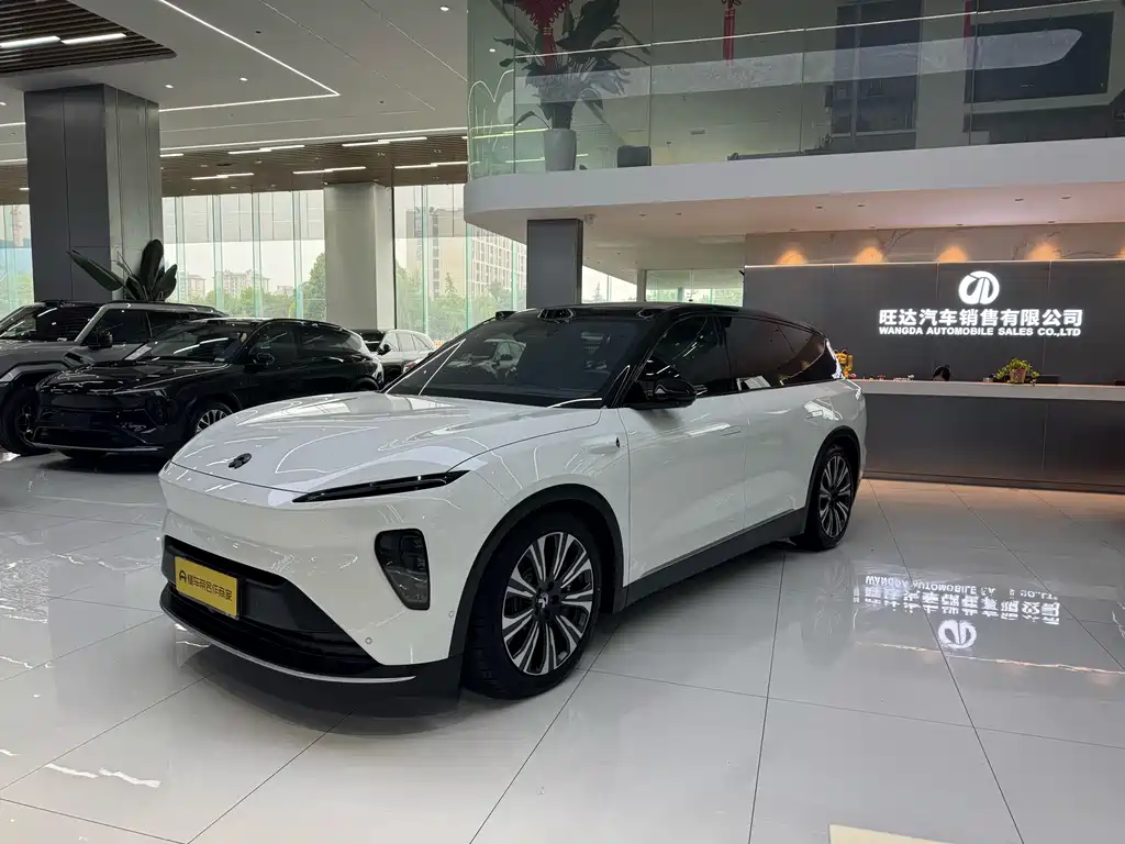 NIO ES8 2024