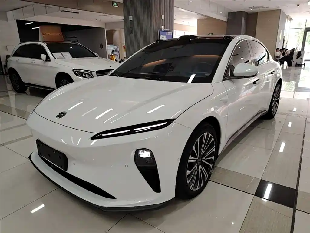 NIO ET5 2022