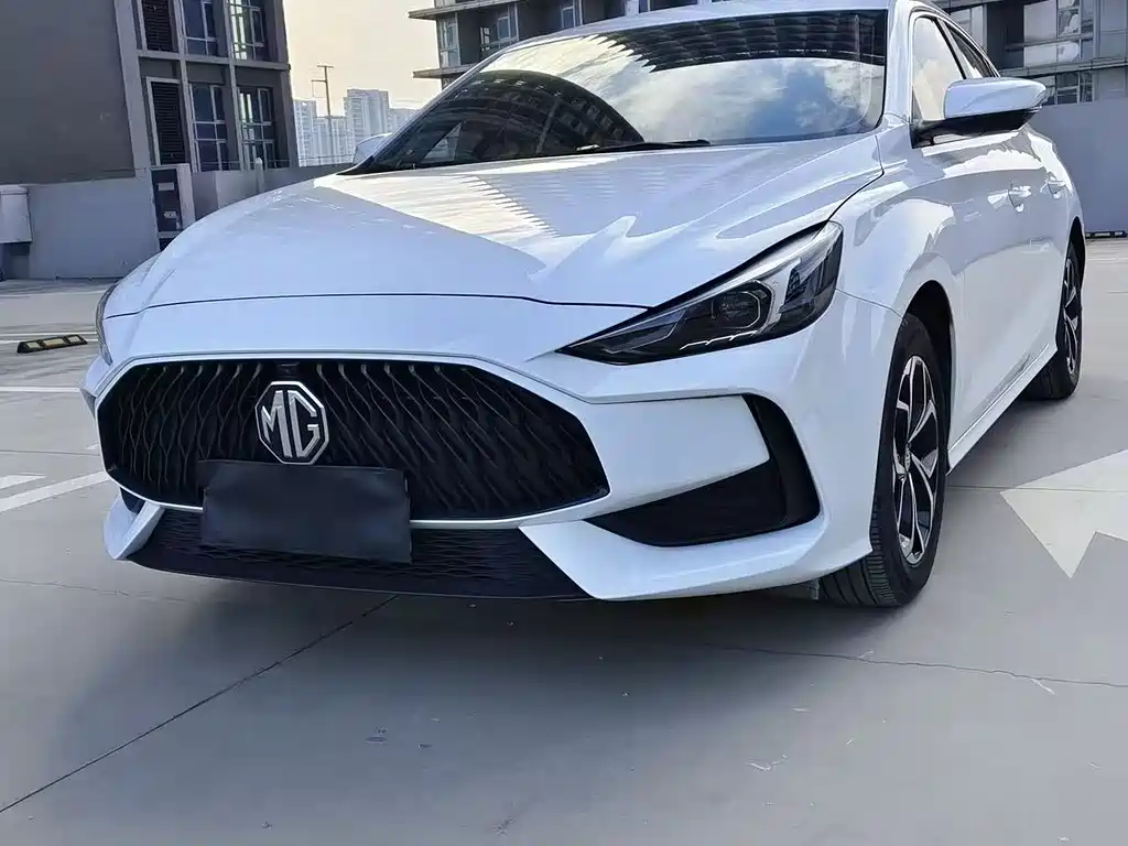 MG MG5 2021
