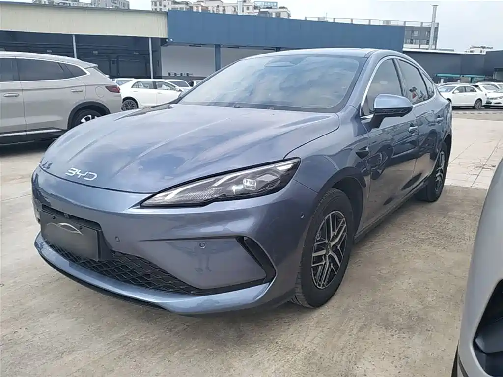 BYD Seal 05 DM-i 2025