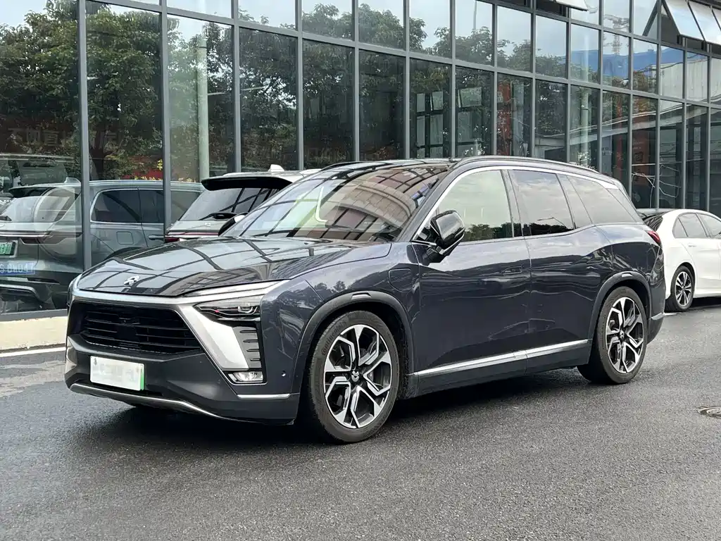 NIO ES8 2021