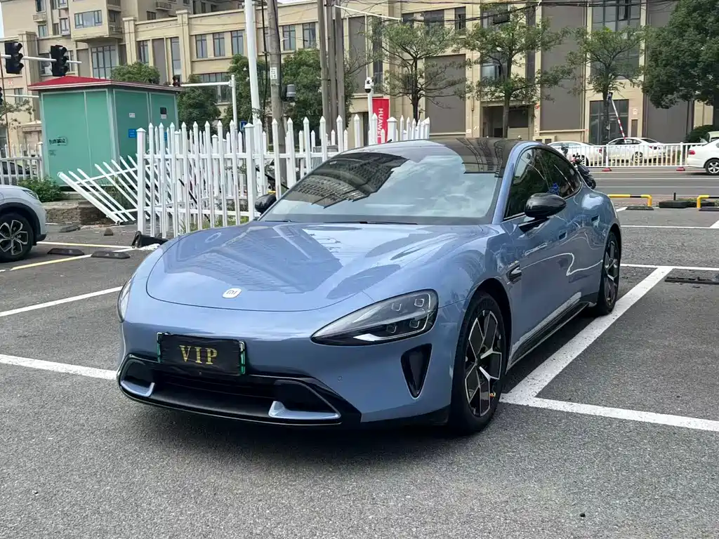 Xiaomi SU7 2024